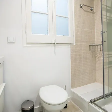12crc1038 - Big & Cozy 2bed In The