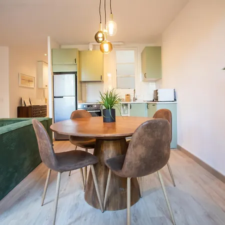 12crc1038 - Big & Cozy 2bed In The *